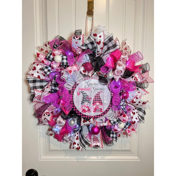 Handmade Valentine’s Gnome Sweet Gnome Ribbon Prelit Wreath 22 ins LED W16 - Picture 9 of 11